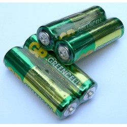 AA battery